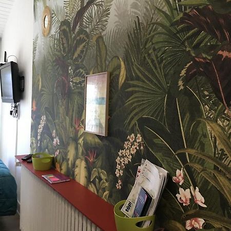Studio Jeanine Le Portel Luaran gambar